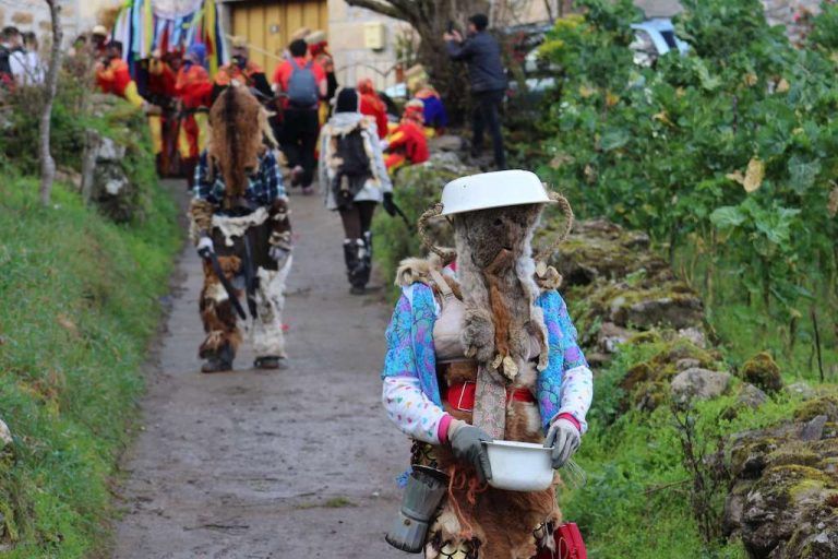 Entroido Ribeirao: un carnaval diferente en la Ribeira Sacra lucense ...